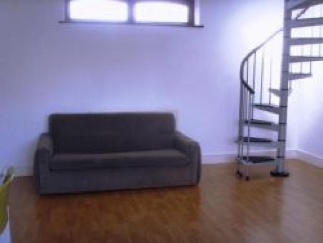 			VIEWINGS HIGHLY RECOMMENDED!, 3 Bedroom, 1 bath, 1 reception Flat			 Pember Road, KENSAL GREEN